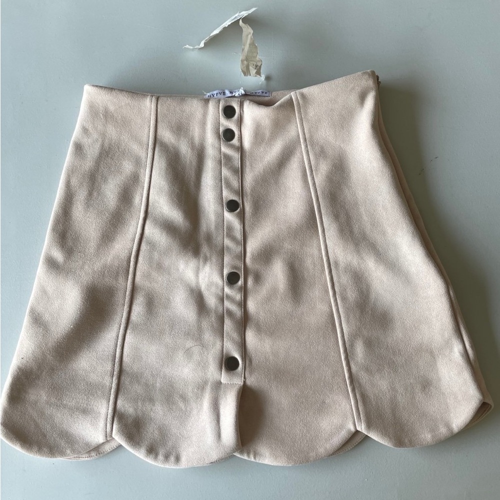 Hyfve hyfve hyfve skirt size medium NWT
